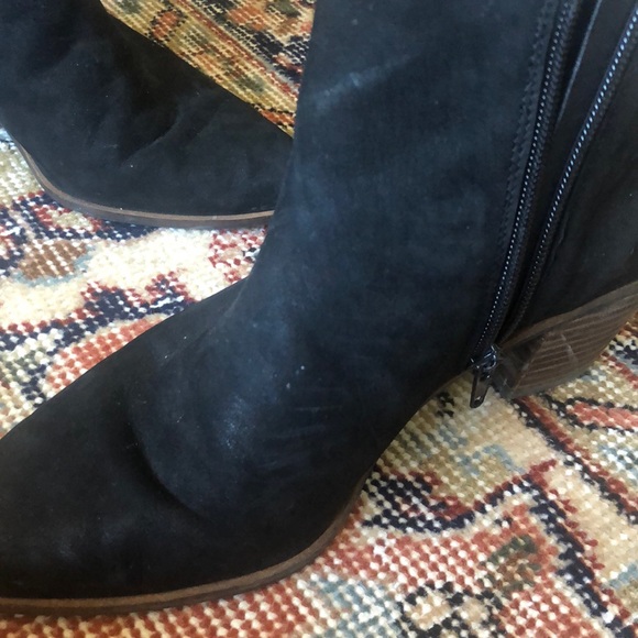 Lucky Brand Heeled Sueded Ankle Boots - Picture 8 of 9